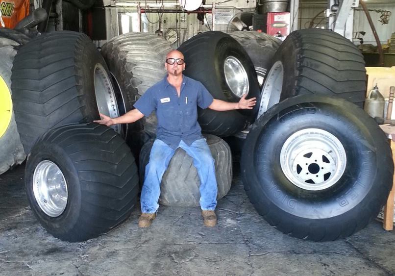 How to Cut Garden Tractor Pulling Tires 